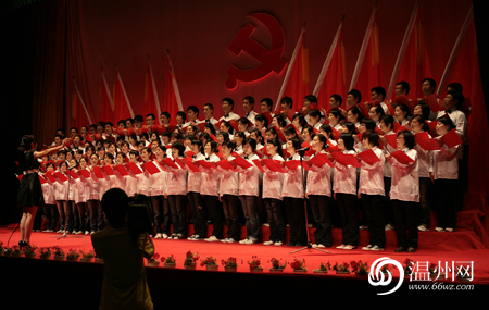 适合初中生大合唱好听点的的歌曲有哪些?-适合