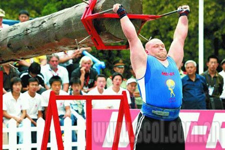 世界大力士在成都较劲中国选手中途退出组图