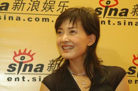 牛莉与qq"过招(图)