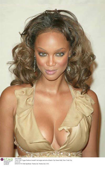 NBA球星韦伯<em>女友</em>谈<em>初吻</em> 男方舌头像蠕虫(图)_