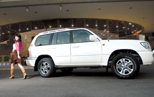 �˳�־����Ӱ�����˳���ٻ ����LX470
