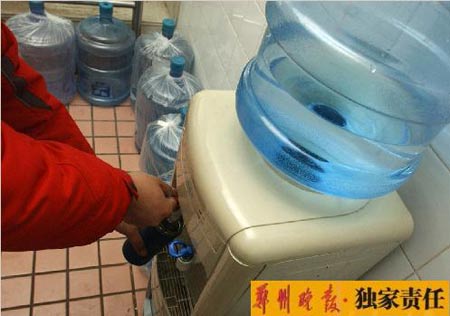 饮水机企业自揭内幕背后:曾称99%饮水机有毒
