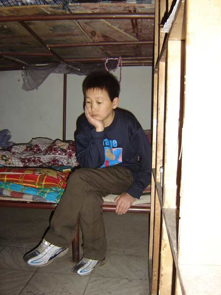 30岁男子13岁相貌 发育迟缓苦寻病因