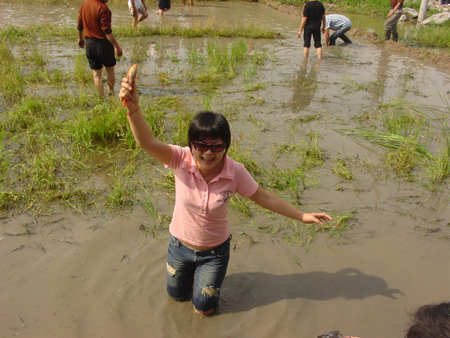 龙湾乡村旅游文化节--混水摸鱼