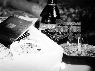 一段孽缘 痴情女身着婚纱赴黄泉