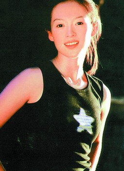 老教授上网找老婆 女网友用章子怡照片蒙骗54万