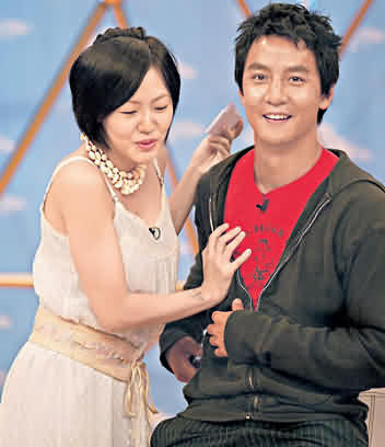  吴彦祖 上《 康熙来了 》辛辣大胆 狼吻小S(图)_