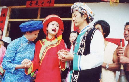 组图:哭嫁,演绎着土家新娘喜与悲