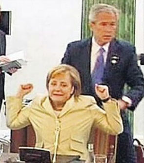 布什G8峰会按摩外交 被指性骚扰德国女总理