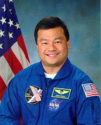 国际空间站首位华裔站长:希望见到杨利伟(图)