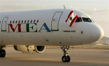 黎巴嫩中东航空公司的一架客机7日傍晚抵达贝鲁特哈里里国际机场.