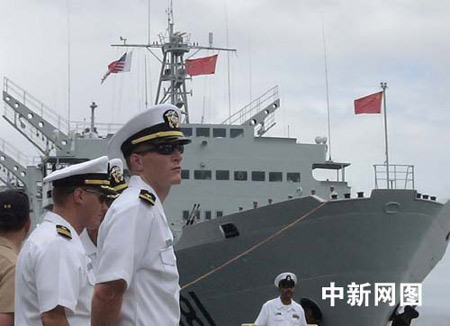 中国海军舰艇赴加州准备中美联合搜救军演(组图)
