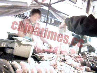 北京黑窝点用砒霜烹制熟食 每天售千斤毒猪肠