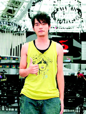 周杰伦演唱会_周杰伦一年的收入(2)