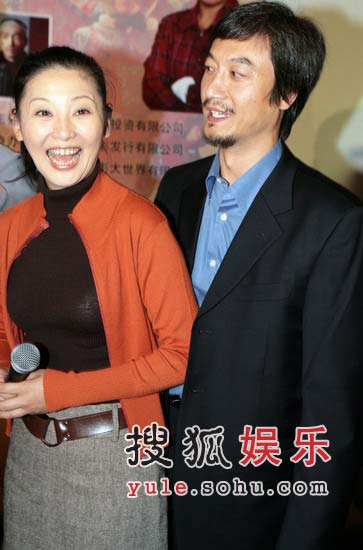 Ʋ�·�С�ն�����Ĭ �췫���Ŵ���¶����(ͼ)