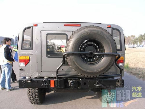 酷似悍马H1 国产军车 东风悍马 估价百万 - 汽车