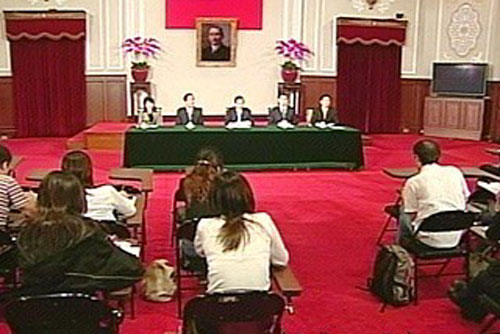 陈水扁回应妻子被起诉称一审判决有罪就下台