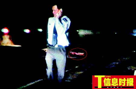 广东广清高速公路上发现裸体女尸(图)