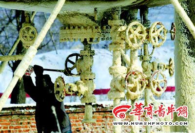 辽宁抚顺百吨液化气泄漏毒雾弥漫6平方公里