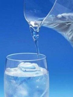 下午一杯白水喝出水蛇腰