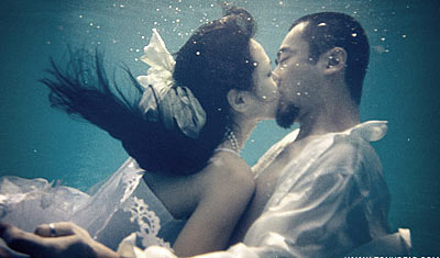 现在流行水下结婚照[图]