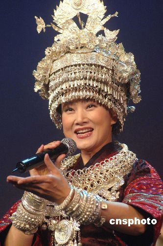 宋祖英谈家庭:丈夫是电视台编导儿子是前进动力