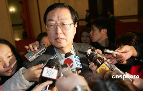 周小川坦言CPI增长稍快央行正研究贷款数据