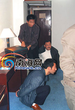 新疆籍男子以摆烧烤摊作掩护进行疯狂贩毒(图)