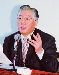 亿万身家富豪称各方压力让其心力交瘁无奈退隐