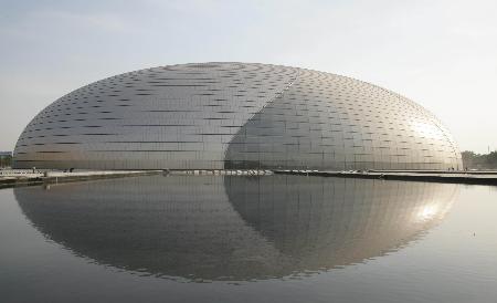 国家大剧院人工湖闭水试验完成组图