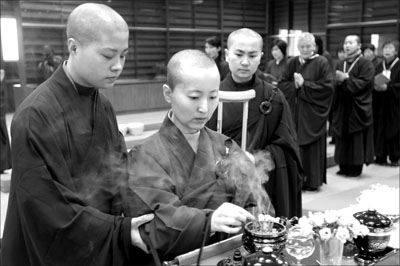 同门俗家弟子追思陈晓旭 公布其珍贵照片(组图)