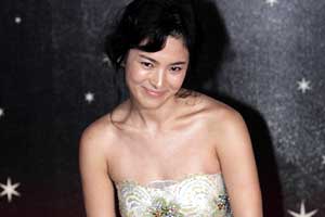 宋慧乔当选胸部最美女星金惠秀韩彩英紧随(图)