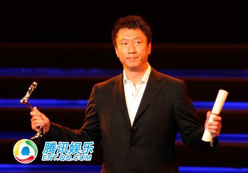 “白玉兰”奖揭晓 孙红雷刘若英称帝封后(图)