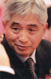 荣智健