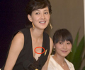 牛莉深v礼服性感亮相 显其"胸怀大痣"