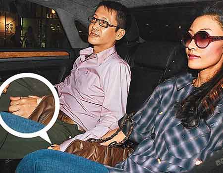 李嘉欣婚事未明变消瘦 许晋亨紧牵爱人玉手(图)