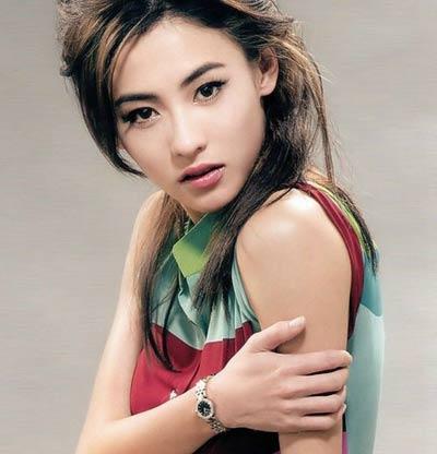 张柏芝帮儿子上网交友 自称涨奶比生产还痛(图)
