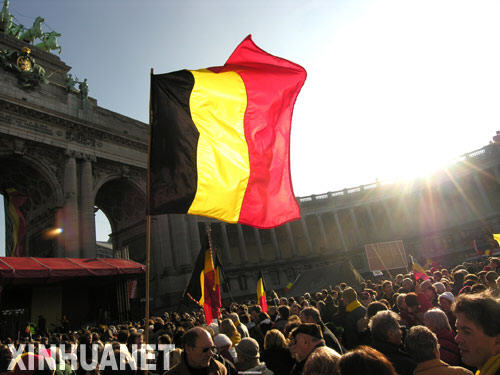 比利时首都2万人举行反对国家分裂大游行_比