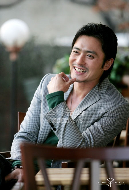 张东健中断好莱坞影片拍摄 获意外圣诞假期(图