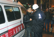 平安夜交警夜查保平安