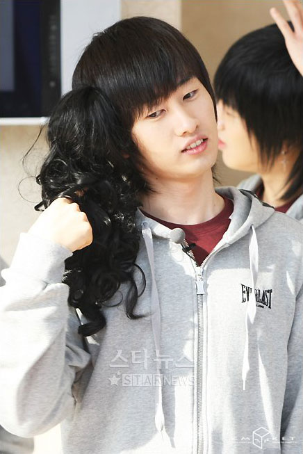 super junior录喜剧<em>节目</em> 大玩<em>男扮女</em>装_super ju