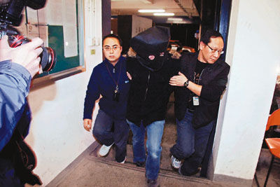 疑为淫照发放源头的IT人,日前在中环被商罪科科技组探员拘捕后