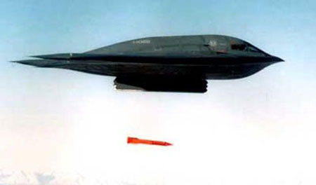 ������ʱͣ��ȫ��B-2���κ�ը��(��ͼ)