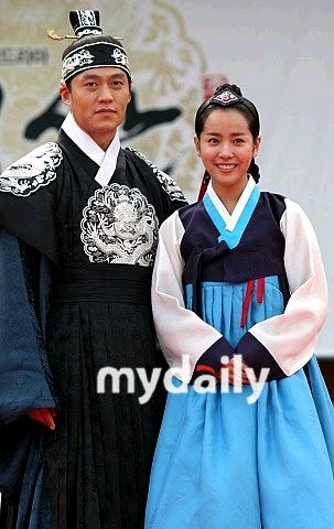 韩剧姐弟恋已过时 大叔侄女忘年配正流行[组图