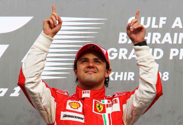 图文-F1巴林站正式比赛马萨这个庆祝动作像卡卡