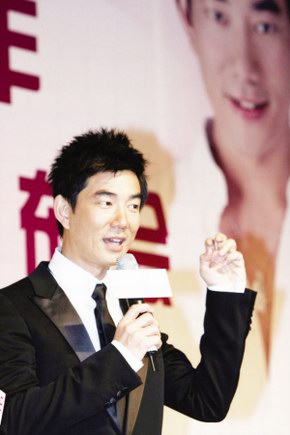 任贤齐称陈冠希很称职大赞其是热血青年(附图)