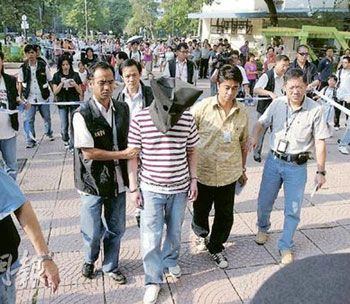 <em>27岁男子</em>暴打48岁女友致死 剪其<em>头发</em>留念(图)