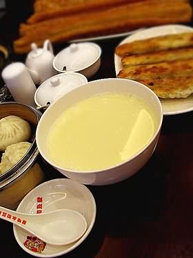 ��������ʾ����ʳ��Ӫ��������������Ӫ���ɷ֣�����Ӧ��������