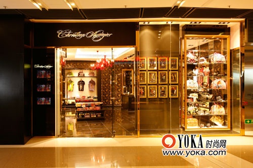 品牌童装店橱窗设计效果图-童装店装修效果图! www.