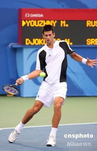 塞尔维亚选手德约科维奇获得男子网球单打铜牌